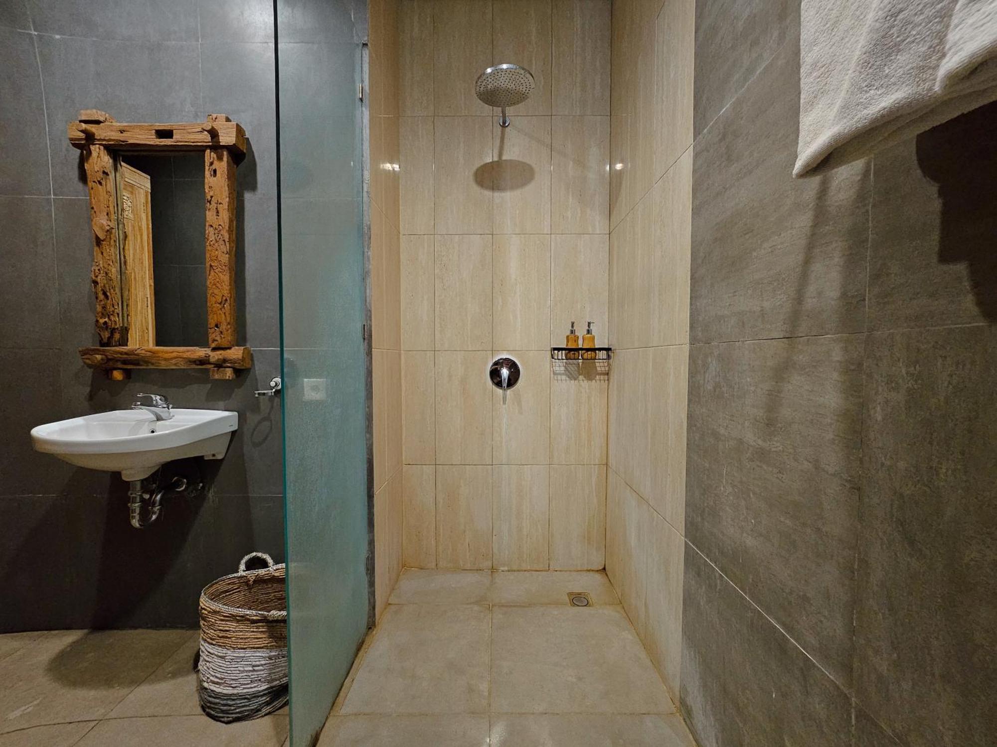 Lj Villa Canggu  Phòng bức ảnh